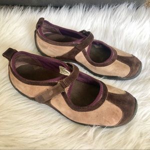 Merrell circuit Mary Jane brown shoe, 8.5